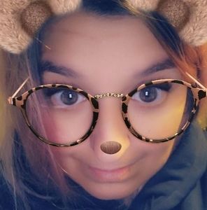 Meet your Posher, Rita